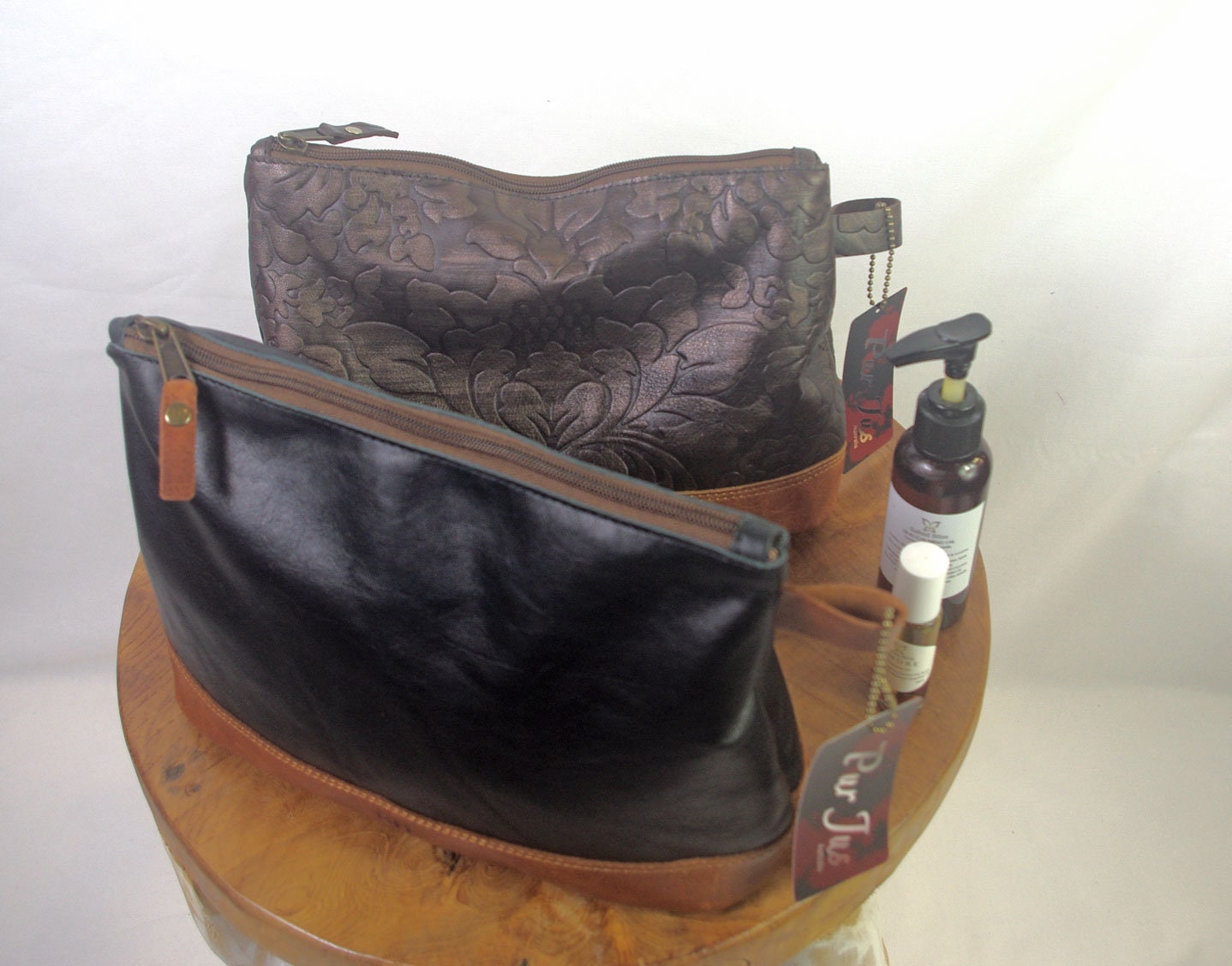 Vintage Black Leather toiletry bag, cognac contrast, Leather Dopp Kit