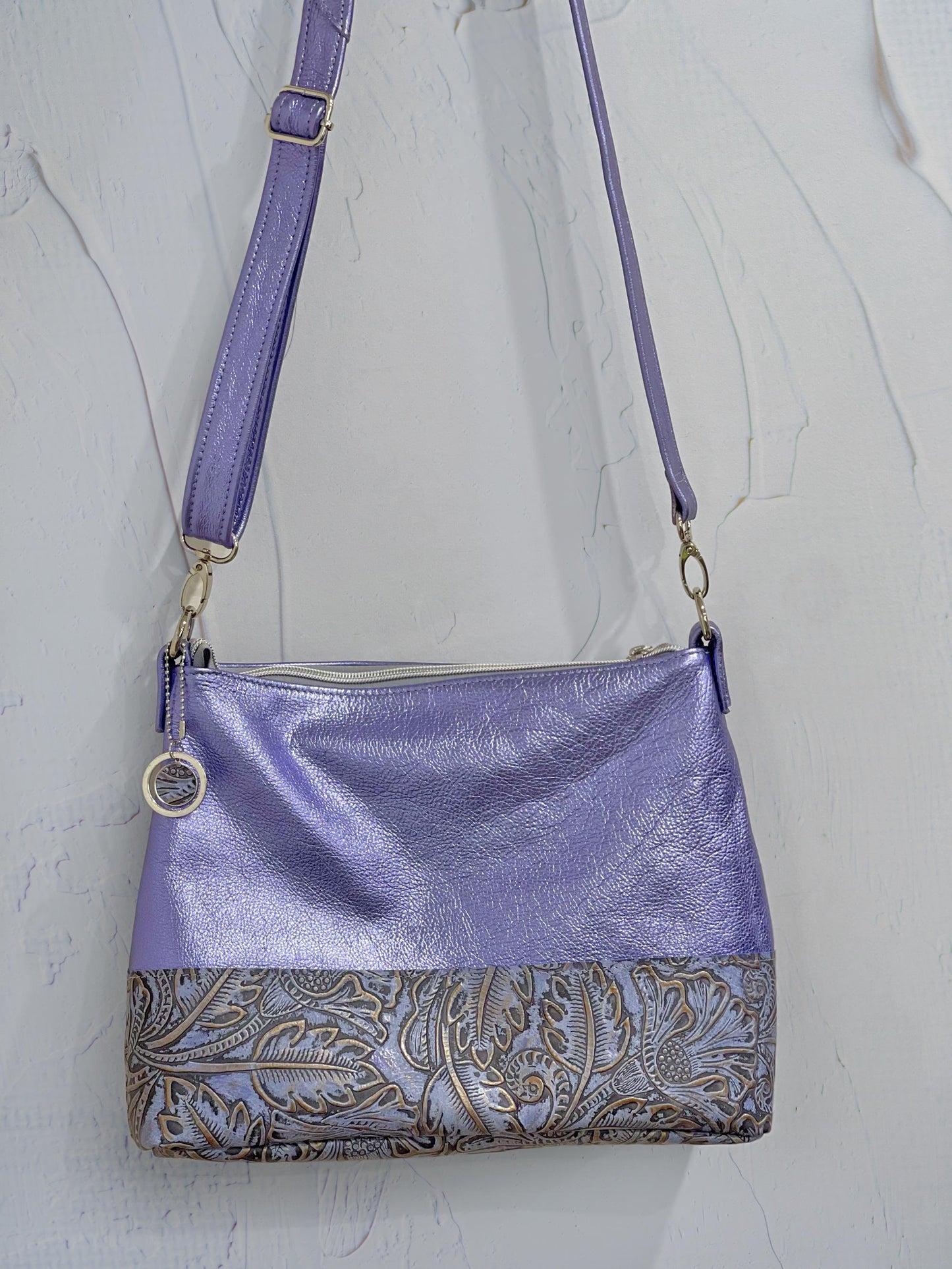 Metallic lavender purple leather bag, Crossbody, Shoulder