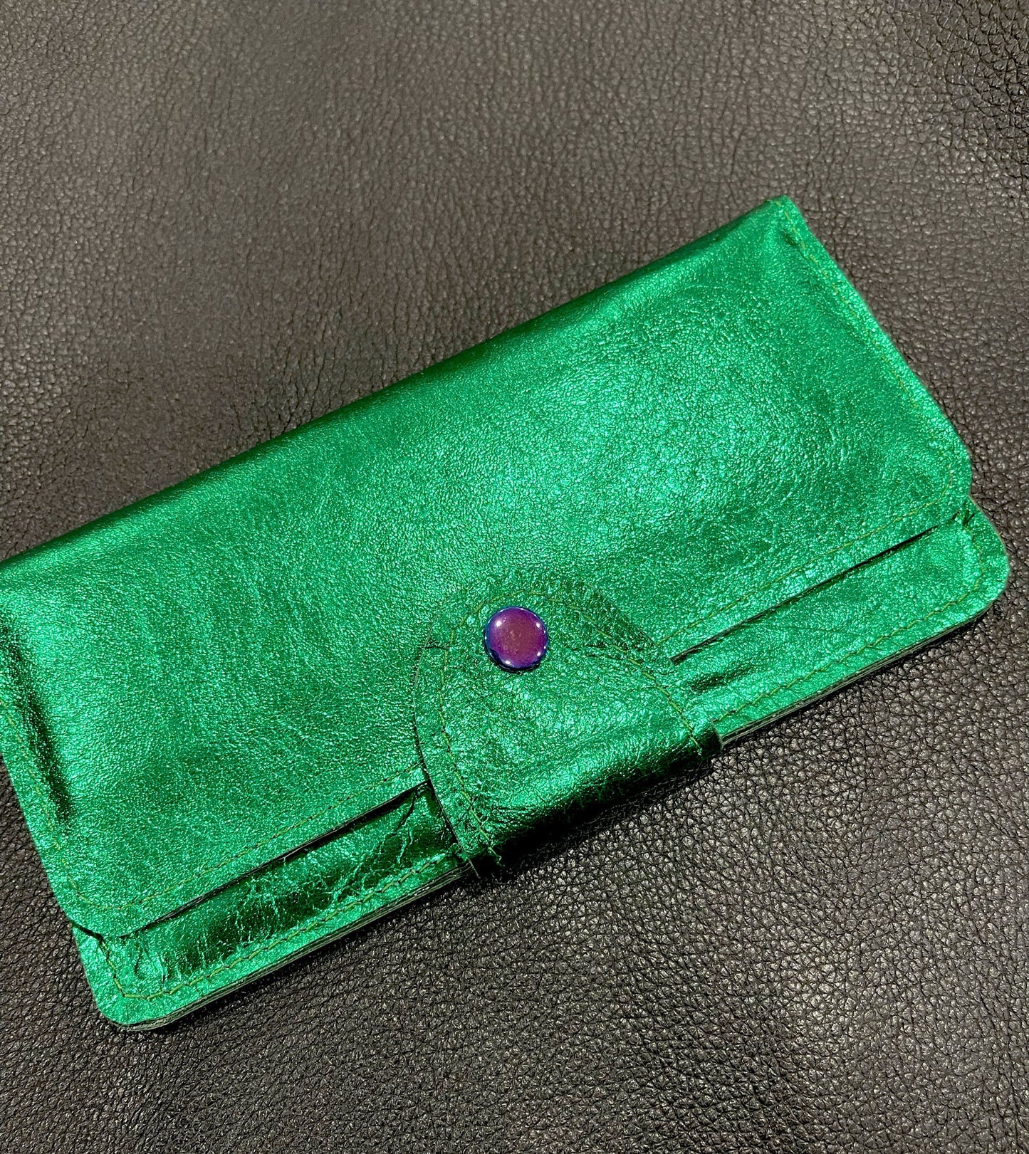 Emerald Green Metallic Leather Wallet Purse or wristlet. zipper pocket