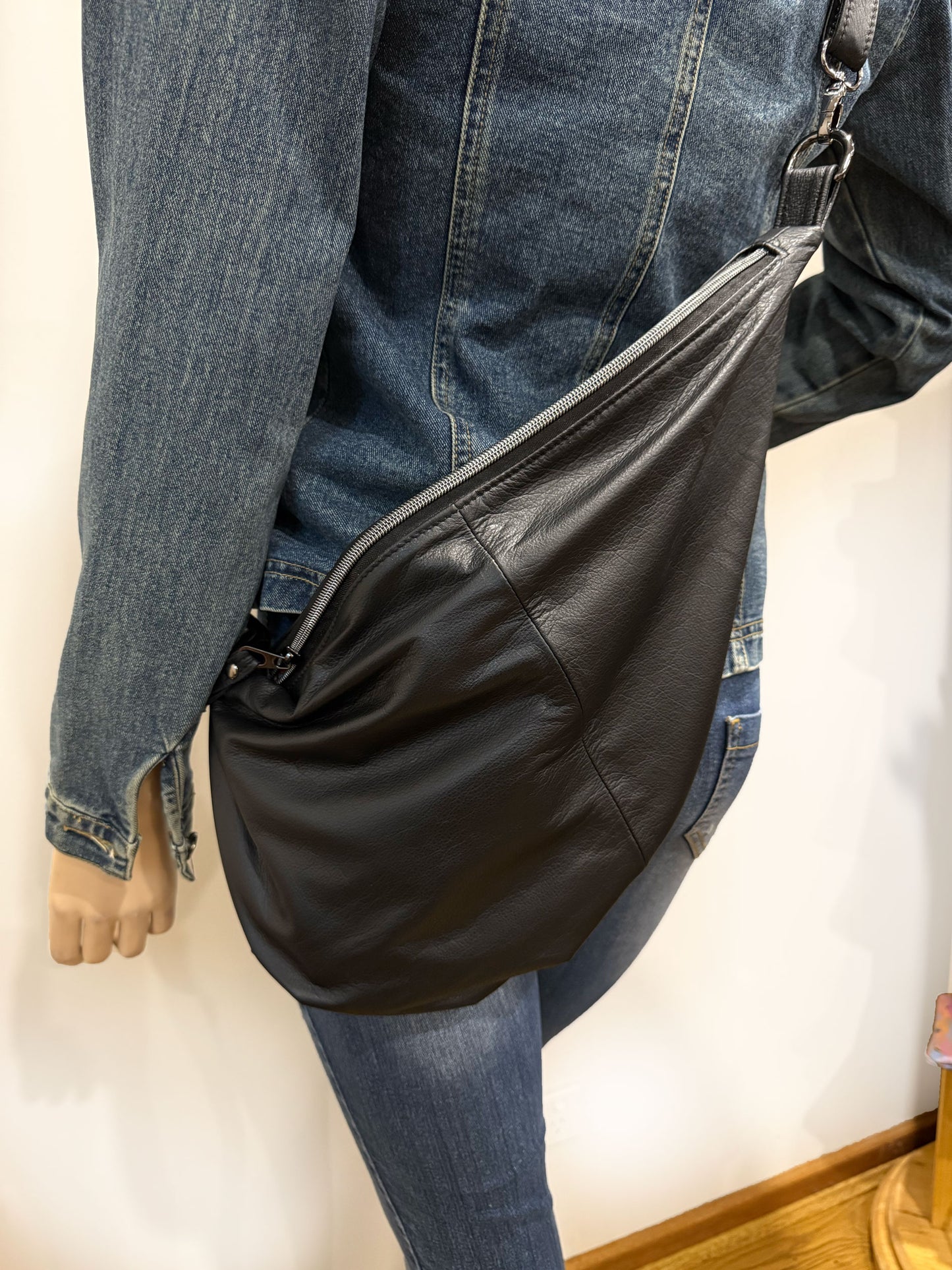 Black Crescent bag, super soft black Leather