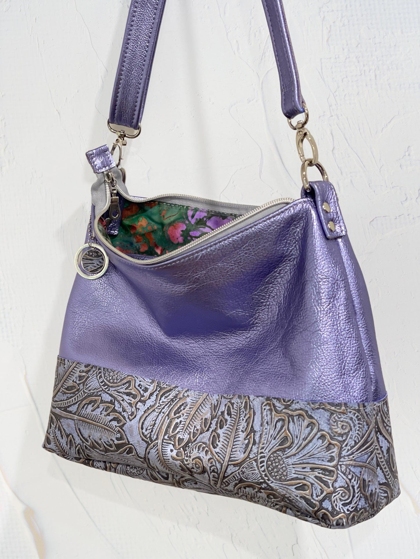 Metallic lavender purple leather bag, Crossbody, Shoulder