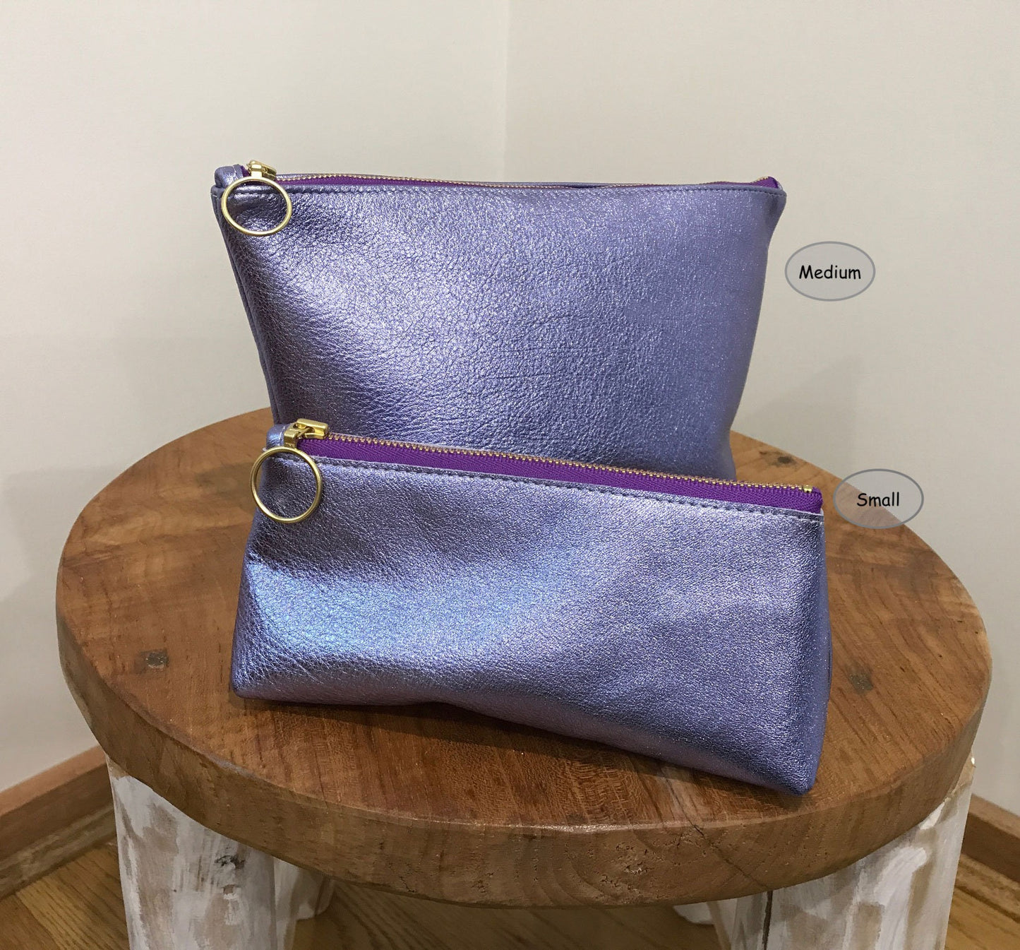 Metallic green Leather zipper purse