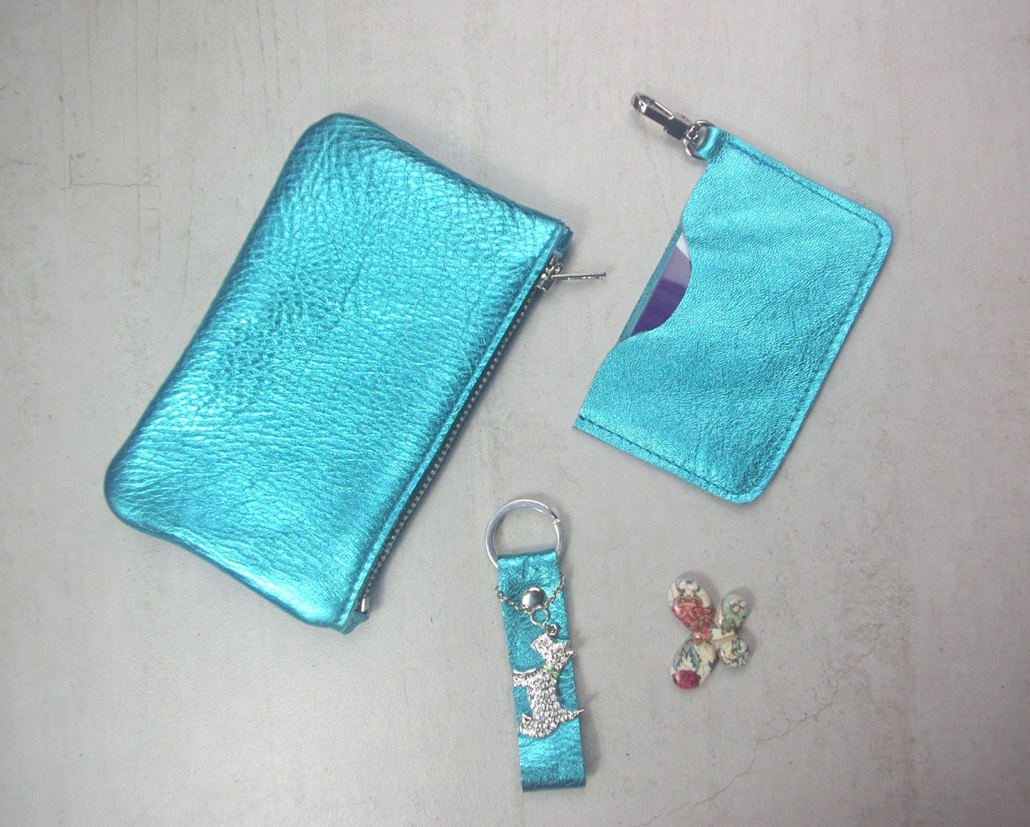 Turquoise Metallic leather zipper coin purse